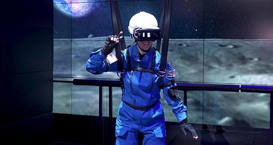 فناوری واقعیت مجازی سامسونگ کاربران را به کره ماه می برد!