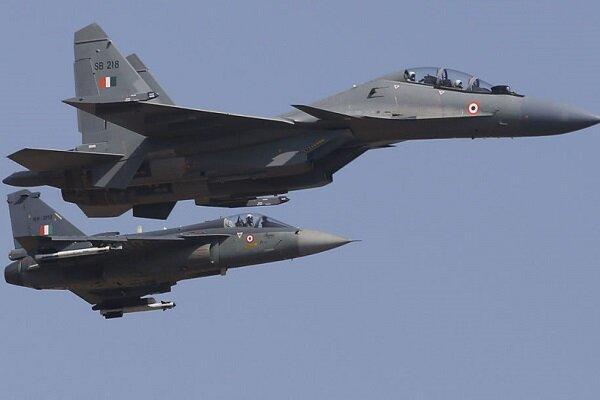 جنگنده های هند برفراز مرز چین به پرواز درآمدند