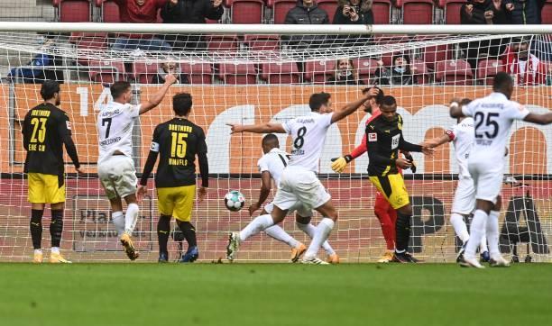 آگسبورگ 2- 0 دورتموند؛ بی روح و نا امید کننده