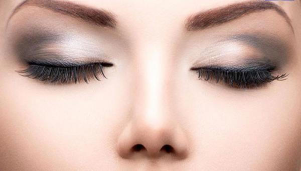 آرایش چشم ملایم دخترانه