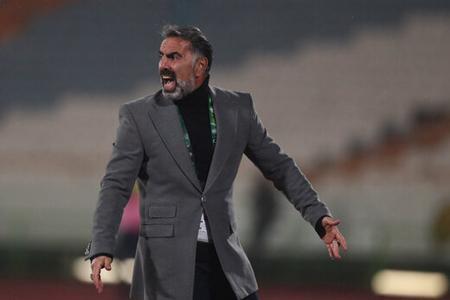 محمود فکری اخراج شد؟
