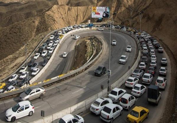 آخرین شرایط ترافیکی جاده های کشور ، ترافیک سنگین در محور چالوس و آزادراه قزوین ، رشت
