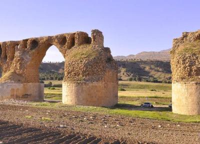 فرو ریختن طاق پل تاریخی کشکان